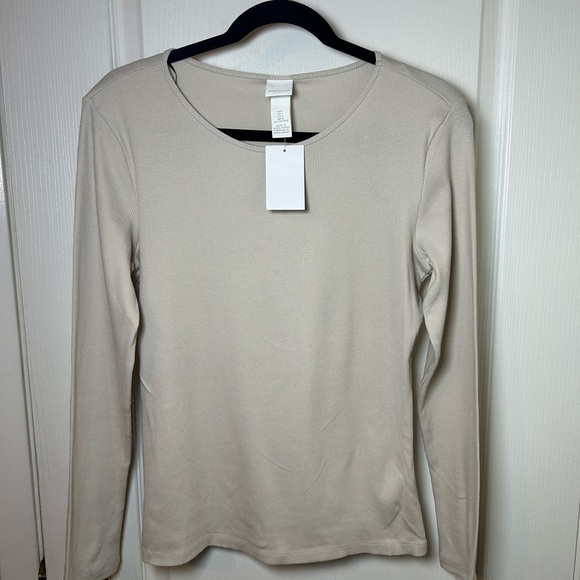 H&M Ribbed Long Sleeve Top Perfect For Layering (Sold Out Online) - Picture 1 of 4